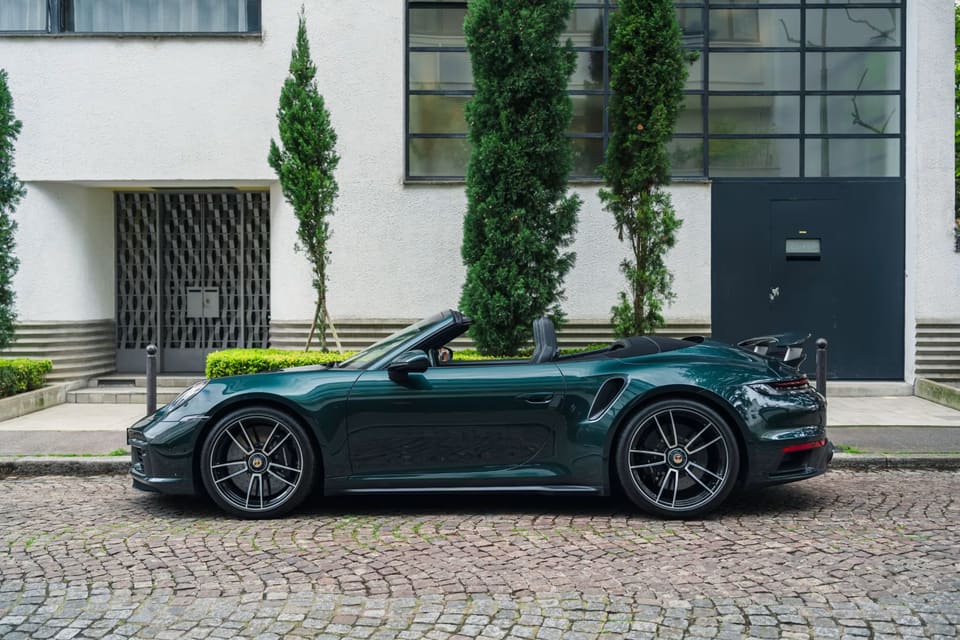 Porsche 911 louée sur Corsiva
