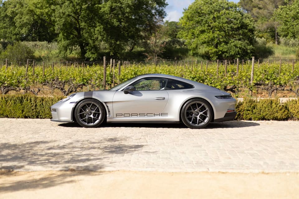 Porsche 911 louée sur Corsiva